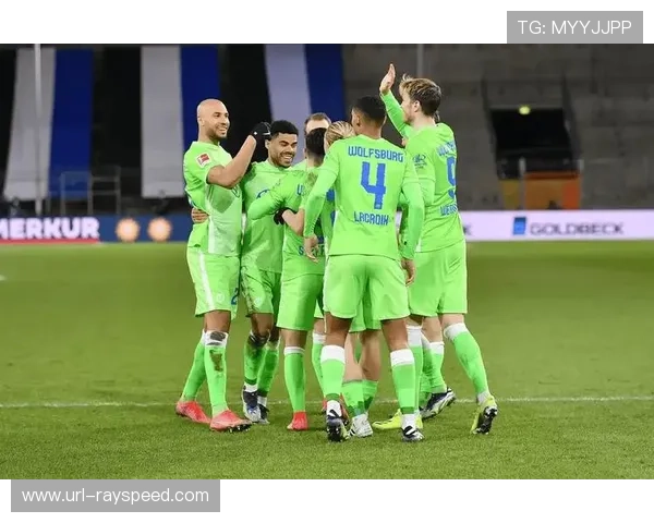 沃尔夫斯堡2-1绝杀圣保利,佩奇诺维奇头球助主队保级关键三分 沃尔夫斯堡2-1绝杀圣保利,佩奇诺维奇头球助主队保级关键三分